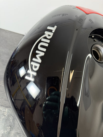 71dd97cf-7bd0-4d87-999f-6a305c393726