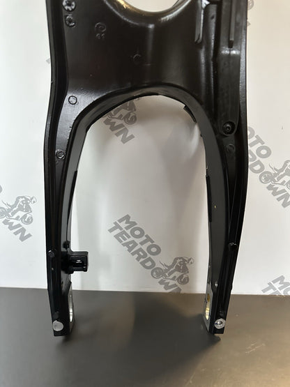 KTM 125 DUKE Swing Arm Rear 96304030044C1 2024 KTM 125 DUKE Swingarm 2024- OEM