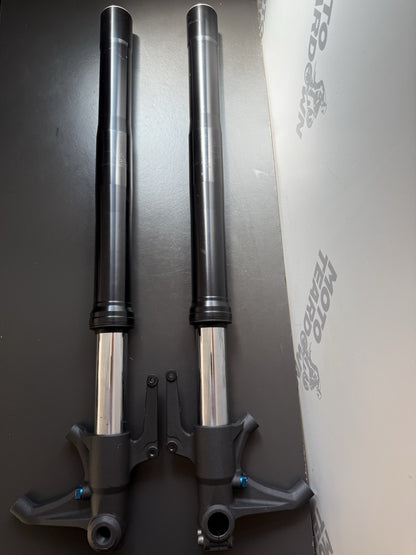 Triumph Street Triple 675R Front Forks Suspension 2008-2011 READ DESCRIPTION