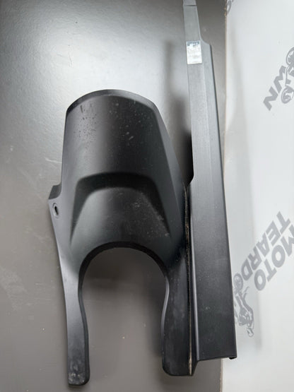 TRIUMPH TRIDENT 660 Rear Mudguard Rear Hugger Chain Guard 2021-2024 T2053300 OEM