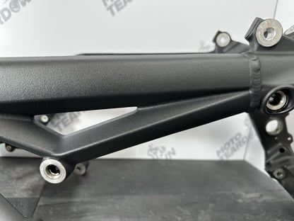 Triumph Street Triple 675 R 2015 Frame With V5 Main Frame 2013-2016 16470m CAT N