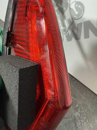 Yamaha YZF R125 R 125 2014 Rear Light Brake Light 26983 Miles 2008-2018 OEM