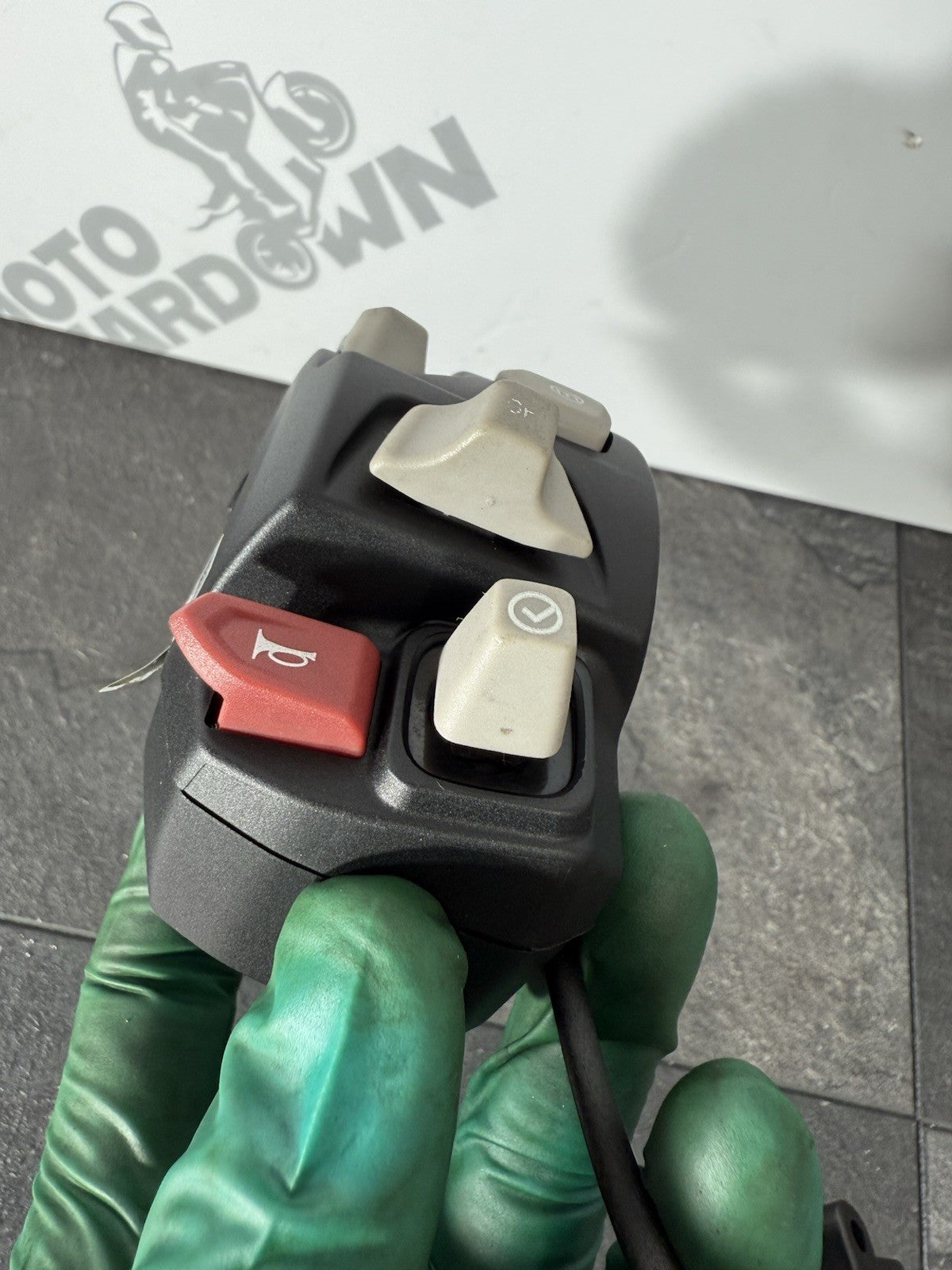 29c2cb83-223b-4900-8597-1c8050c0efbb