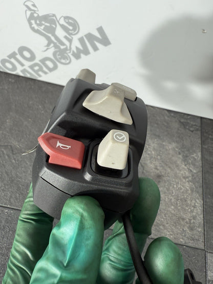 29c2cb83-223b-4900-8597-1c8050c0efbb