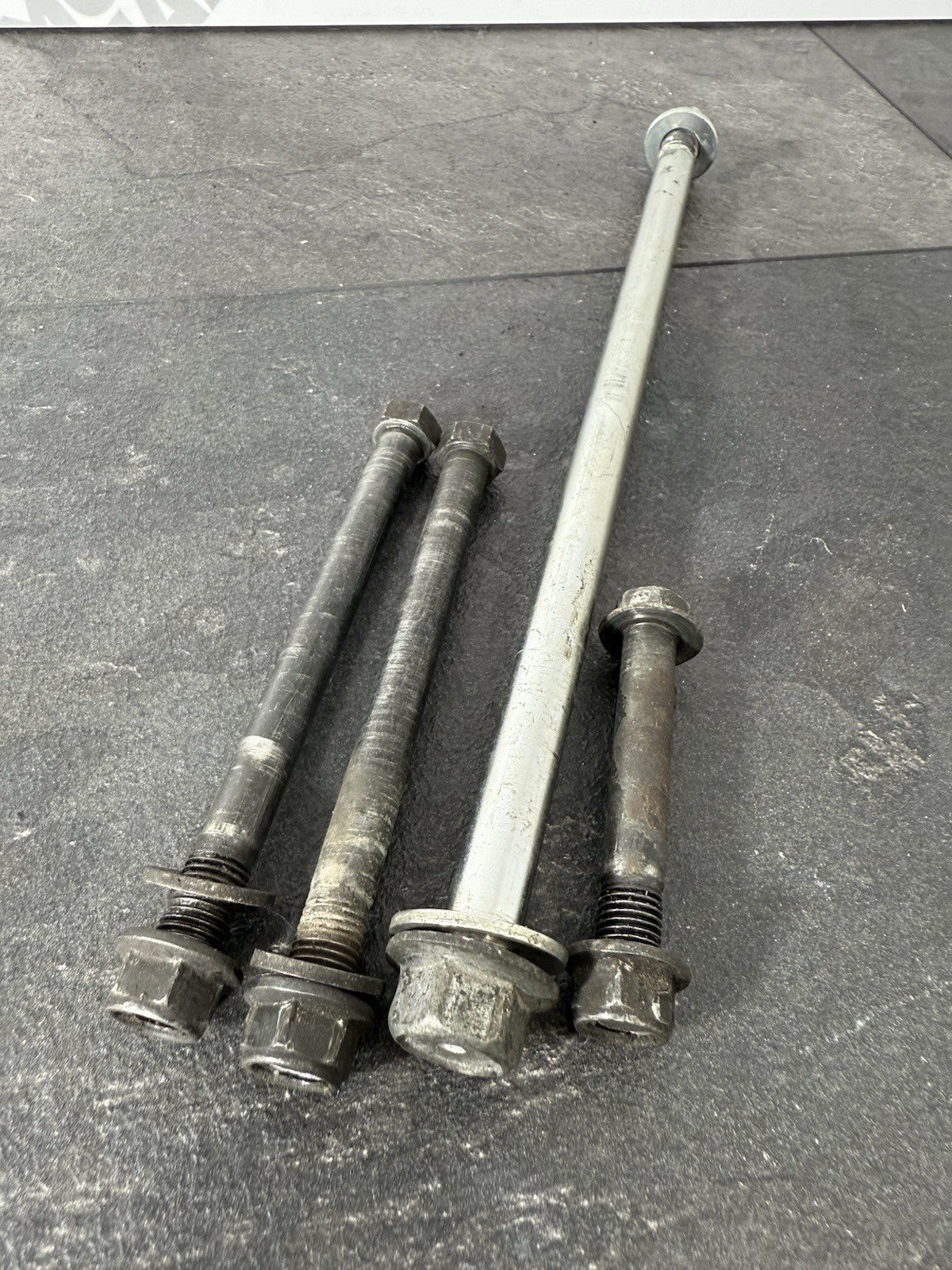 Yamaha YZF R125 R 125 2014 Frame Bolts Engine Bolts 26983 Miles 2008-2018 OEM