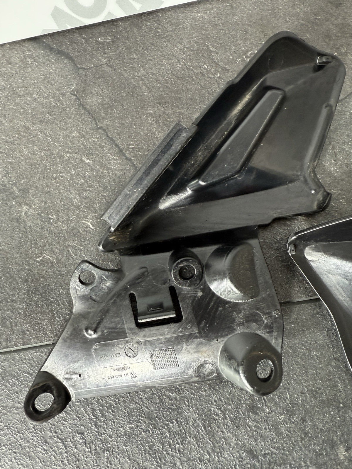 c301986c-38a9-4563-8790-076c81de5799