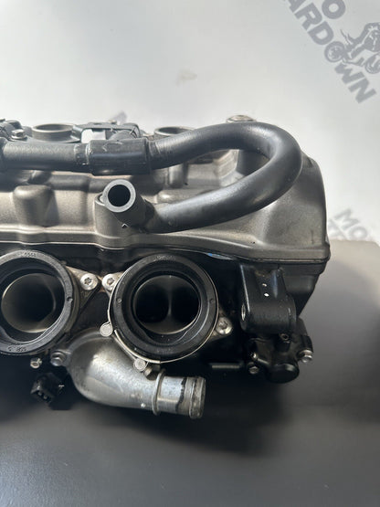 Triumph Speed Triple 1200 RR 2022 Engine Cylinder Head READ DESCRIPTION OEM