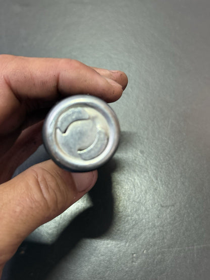 e777ee52-c5c4-4034-83f2-c8b55d879fa2