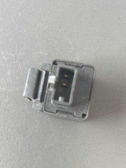 Honda CBR 1000 RR Fireblade indicator flasher relay 2004 - 2005 RR4 RR5 FE246BH