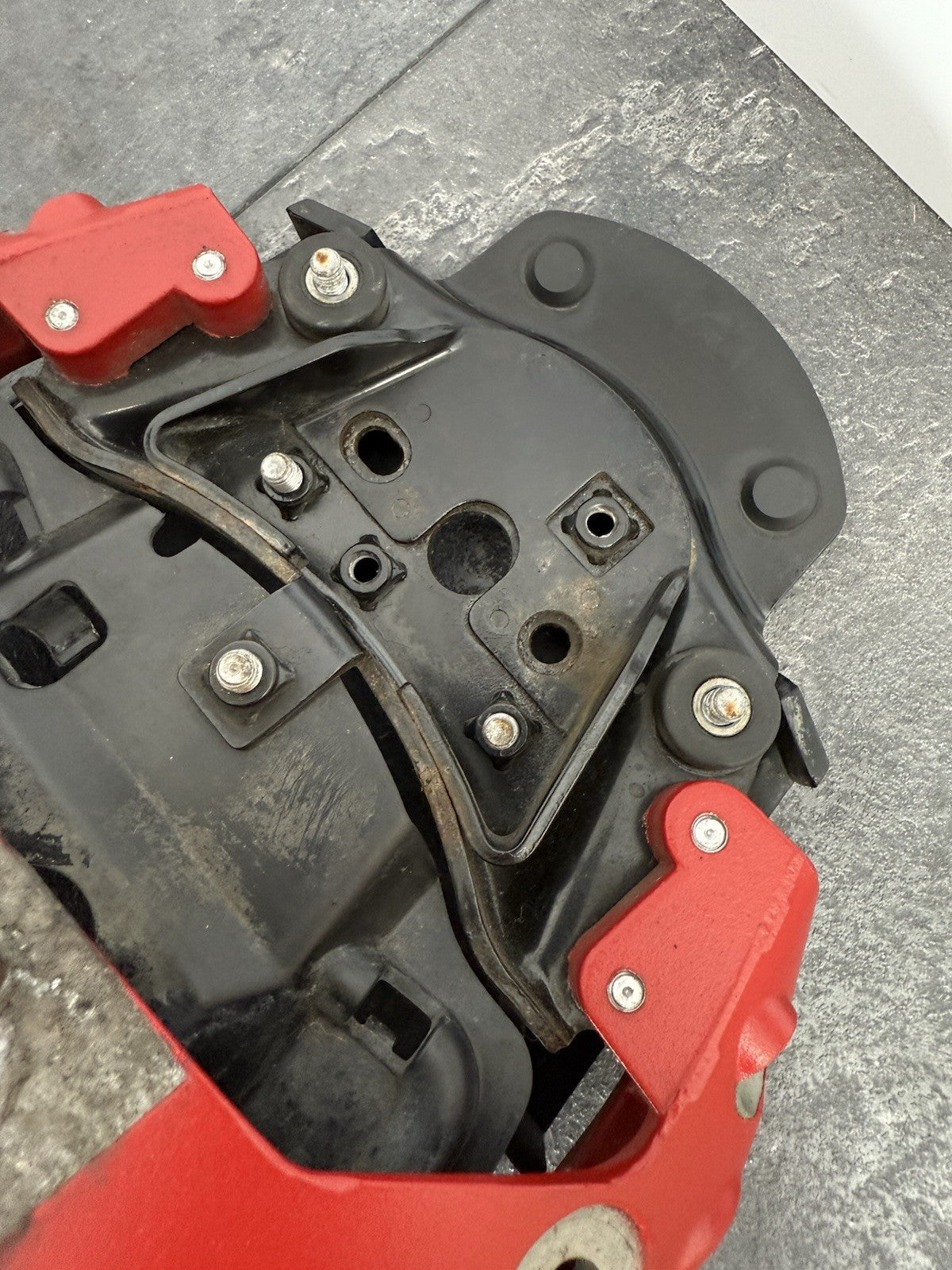 21d12b06-c9ce-437d-b499-d7240a226591