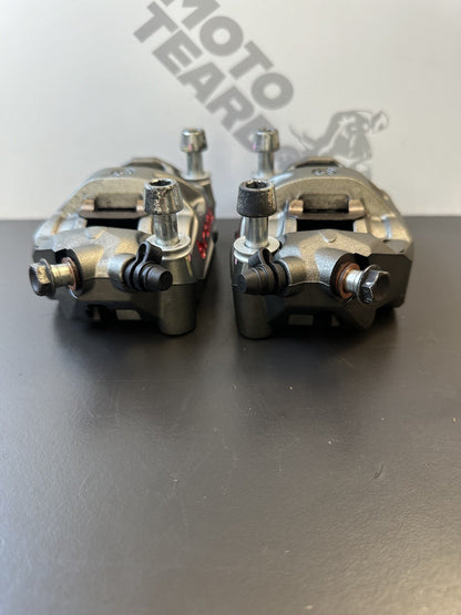 Aprilia Tuono V4 Factory BREMBO FRONT BRAKE CALIPERS Brembo M50 100mm Brembo