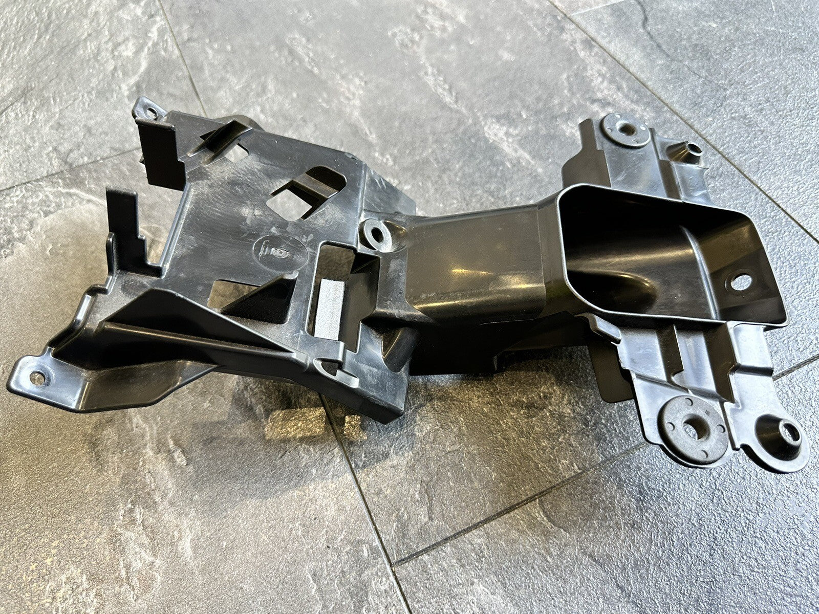 Suzuki GSXR 1000 2009 Subframe Tool Kit Parts Holder 2009-2016 9715 Miles OEM