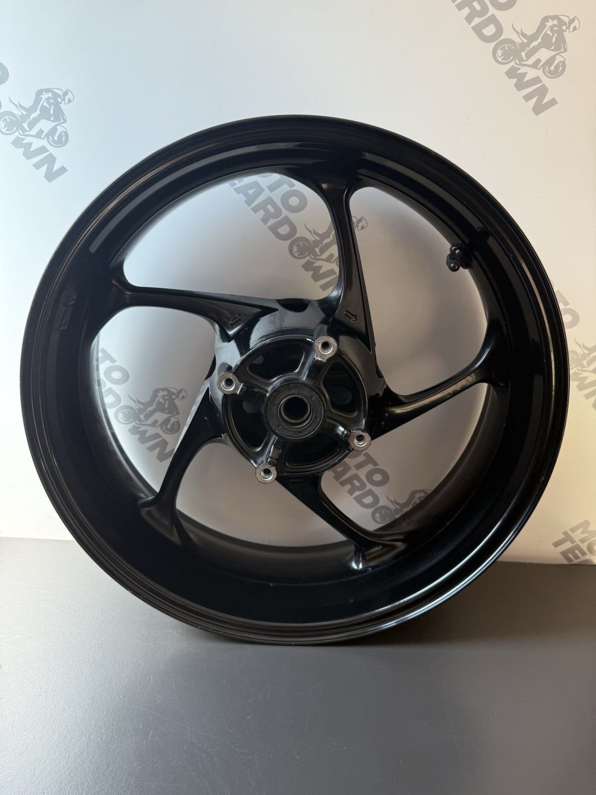Triumph Trident 660 rear wheel black Rear Rim Rear Wheel 2021-2024 OEM
