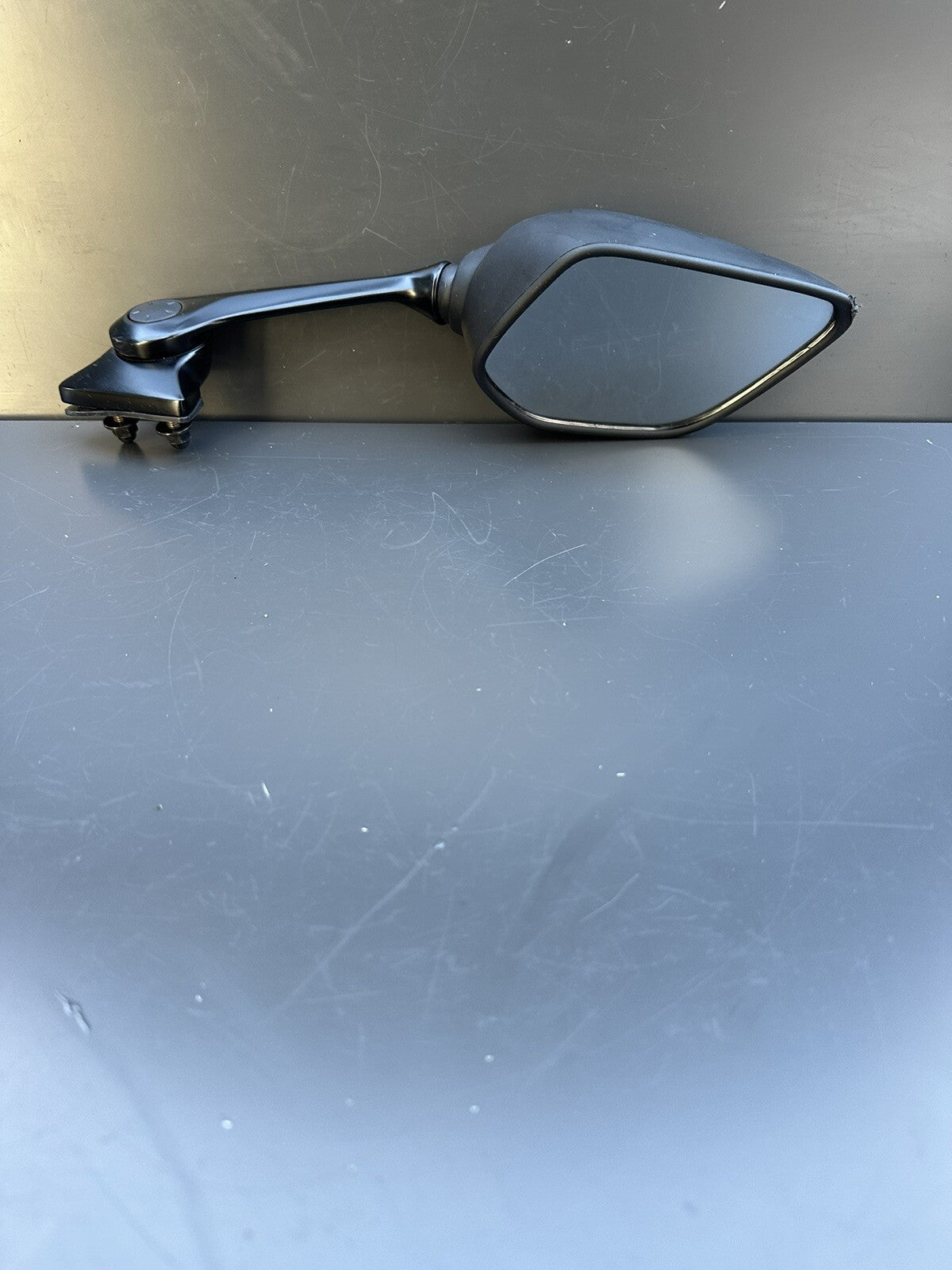 Yamaha YZF R7 2022-2023 9,398 miles right mirror Yamaha R7 Mirror OEM 2022-