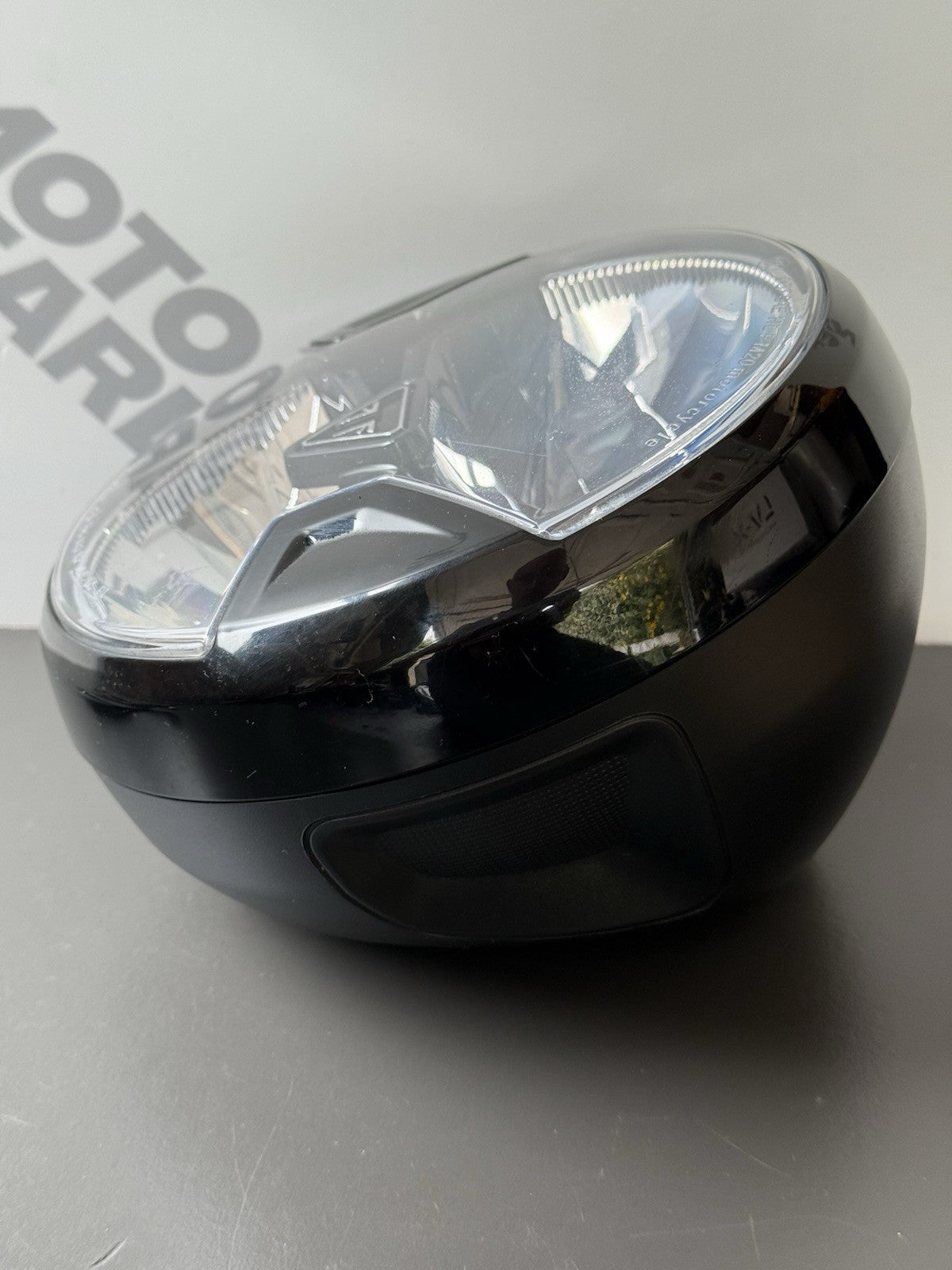 TRIUMPH TRIDENT 660 HEADLIGHT YEAR 2021-2024 Trident 660 Headlight OEM