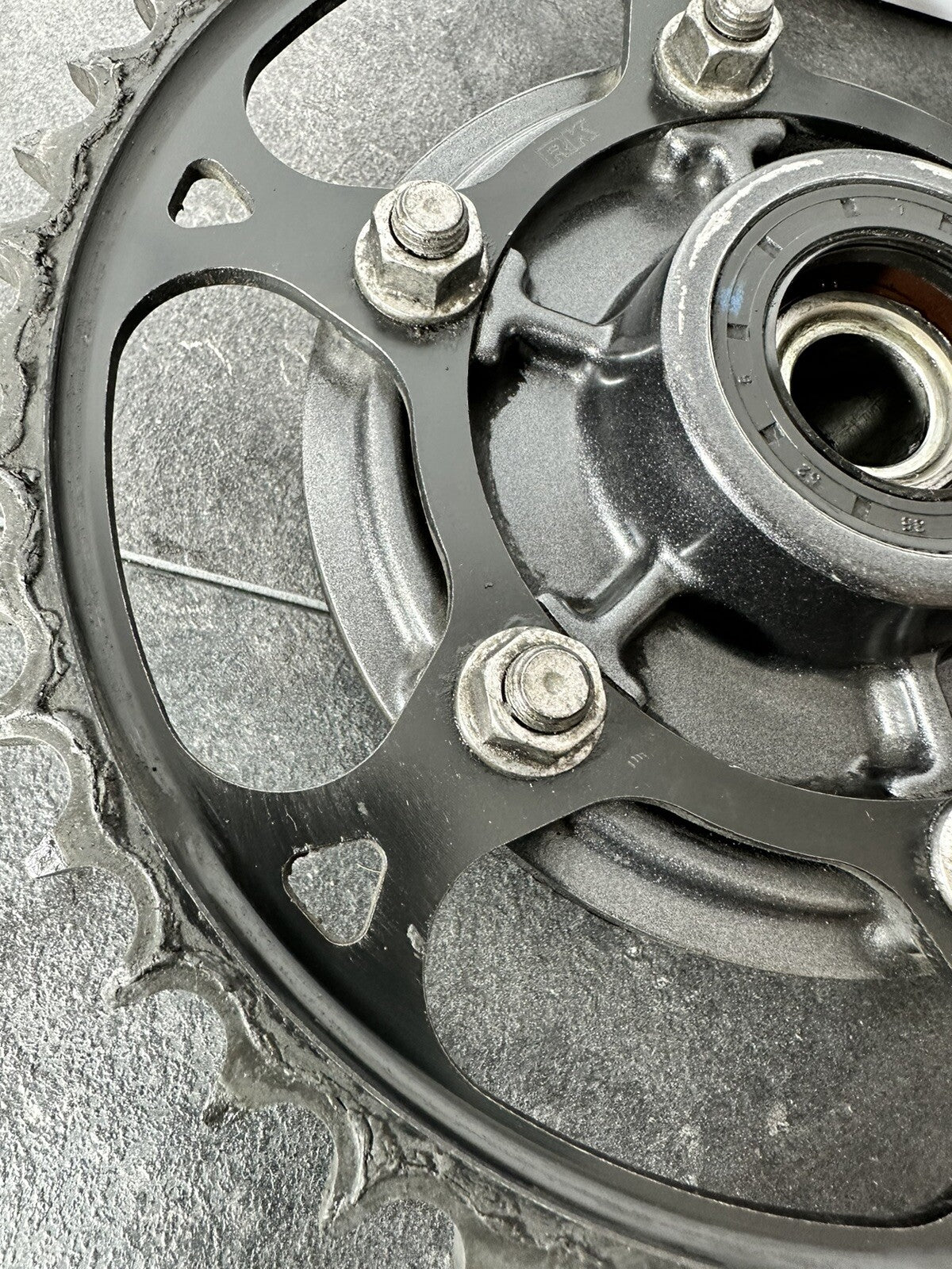 Triumph Street Triple 765 RS 2018 Rear Sprocket Cush Drives 15244m 2017-2020 OEM