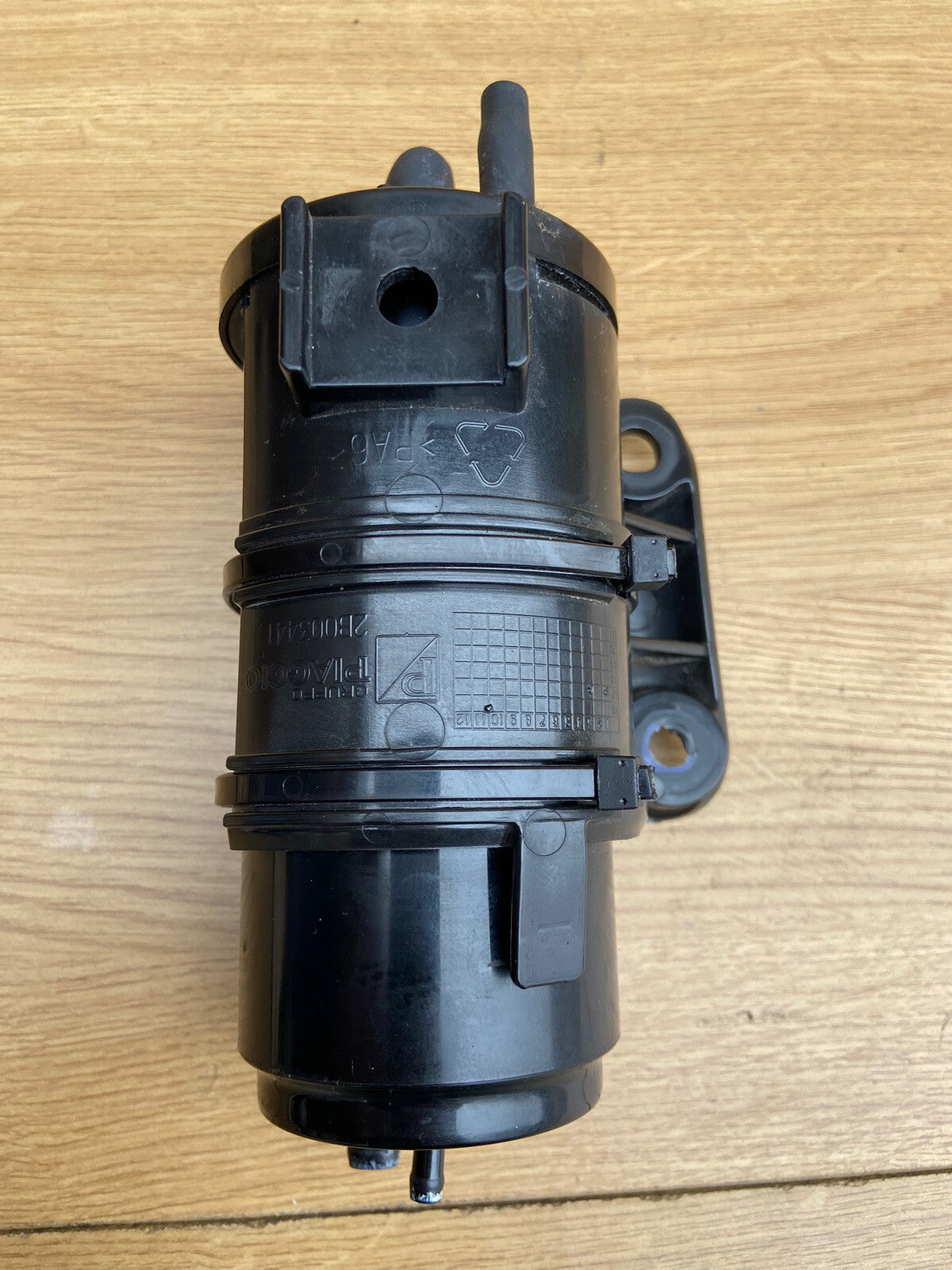 Aprilia Tuono V4 Factory 1100 EVAP Emissions Vacuum Pump Tuono V4 Evap Pump OEM