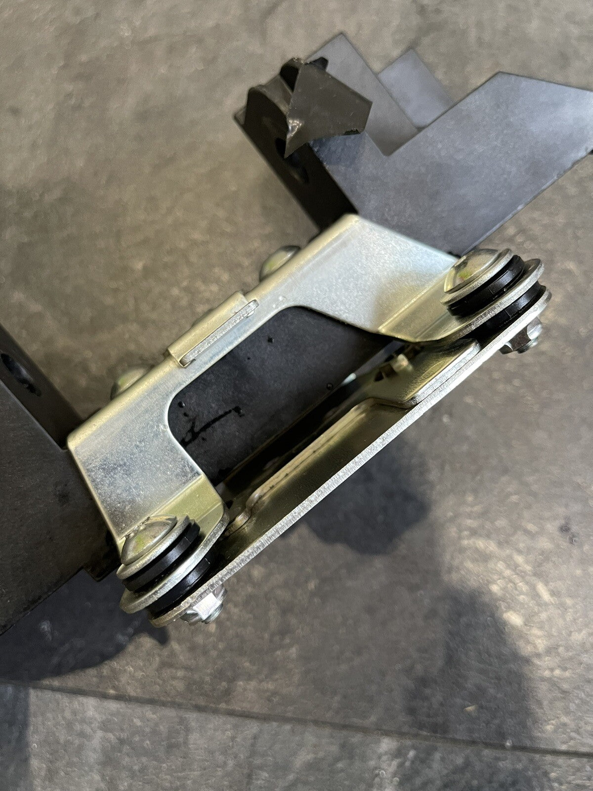 Suzuki GSXR 1000 R 2019 Subframe Fuel Tank Bracket Mount 2017-22 WG69 OEM