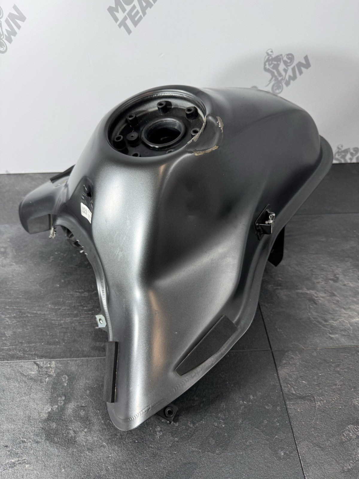 b6044483-19c1-40f4-971e-6d6975116f79