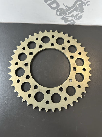 Suzuki GSXR600 525 Rear Renthal Sprocket. Hard Anodised 2011-2017 L1-L7 Renthal