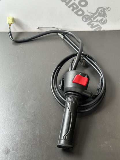 HONDA MSX GROM 125 2021-2024 RIGHT SWITCH GEAR HAND CONTROLS Throttle Cables OEM