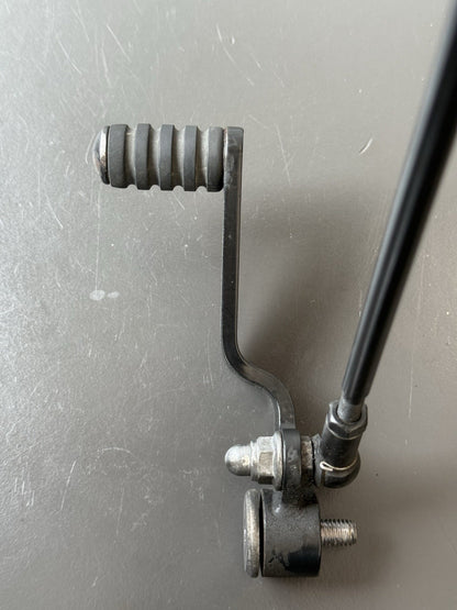 Triumph Trident 660 gear lever and linkage Gear Pedal And Gear Rod 2021-2024 OEM