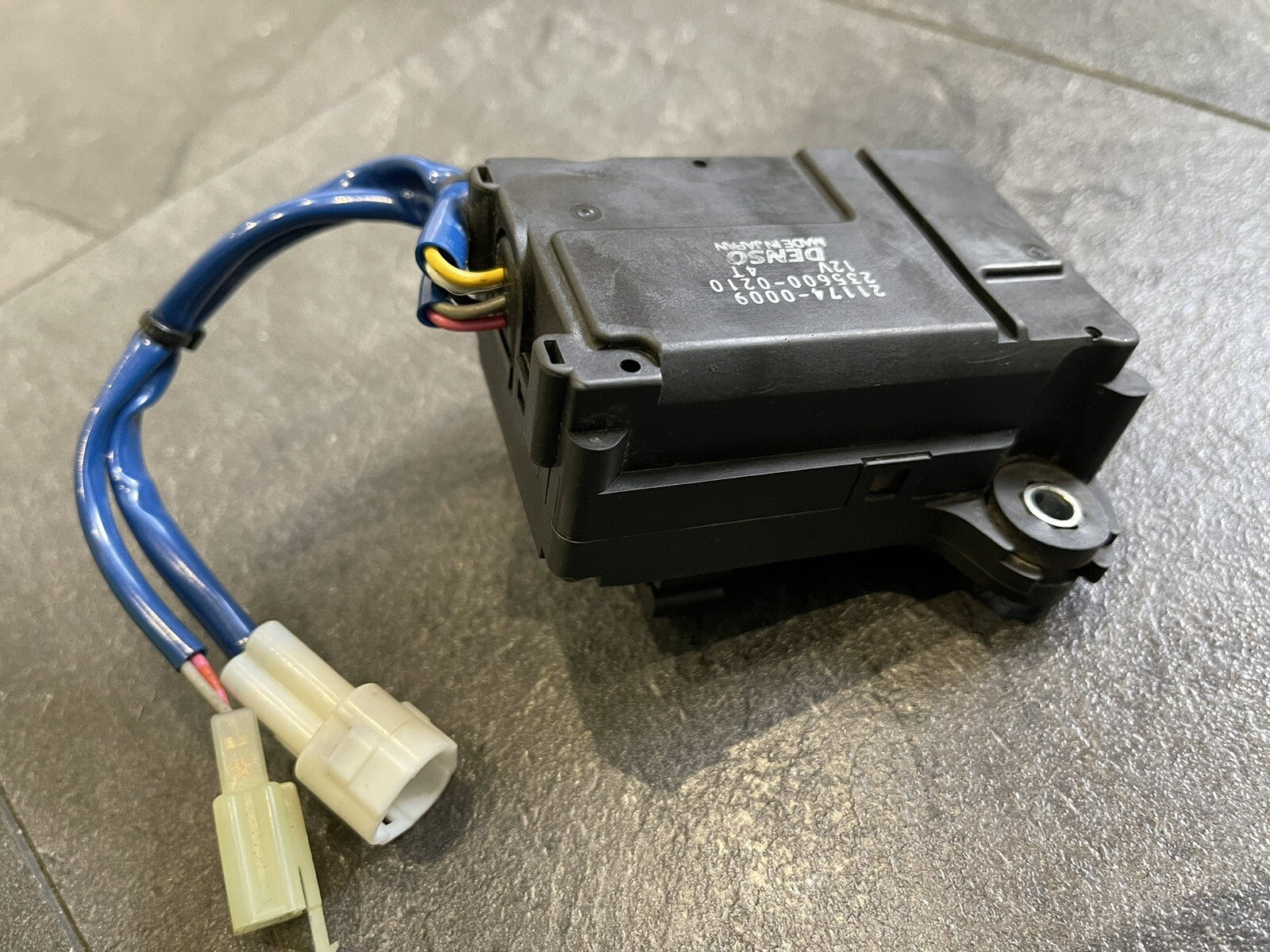 Kawasaki Ninja ZX10R 2016 Exhaust Servo Motor 2017-2020 Only 18266 Miles OEM