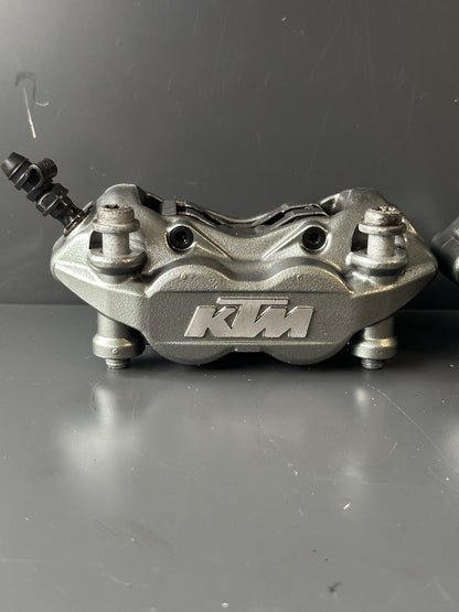 KTM 790 Duke ABS 2018 - 2021 Front Brake Callipers KTM Front Brake Calipers OEM