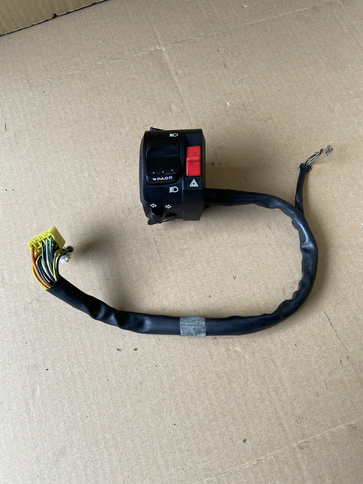 Suzuki GSXR 600 GSXR 750 2016 left handlebar switchgear READ DESCRIPTION OEM