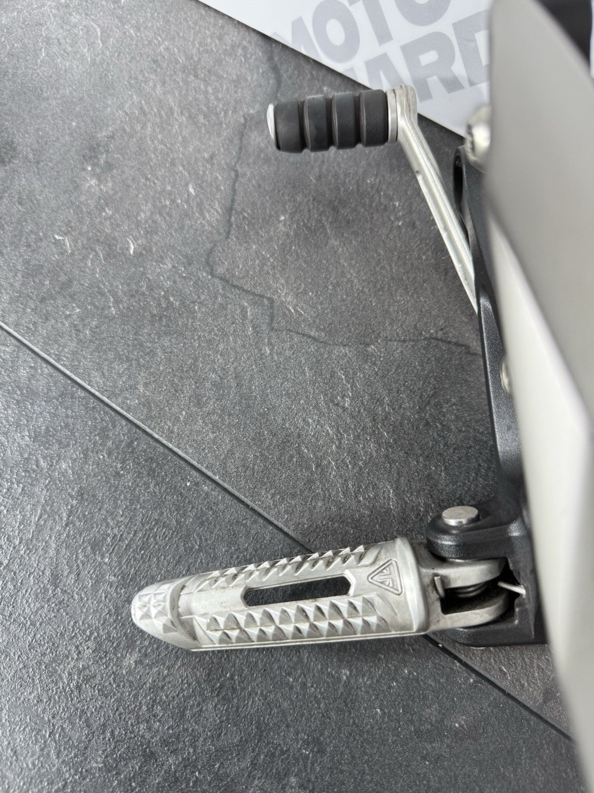 Triumph Street Triple 765 RS 2021 Left Rearset Footrest Gear Lever 21650m 2022