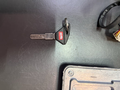 8dec1255-a303-489c-aa59-65b03baad984