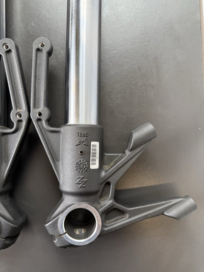 Ducati Supersport Lower Fork Leg / Lower Slider 2019 Bottom Fork SPARES REPAIRS