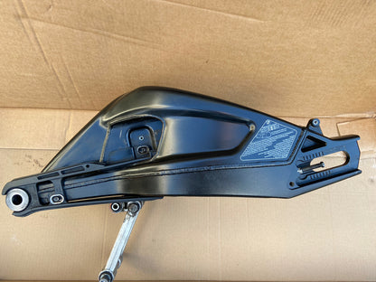 BMW S1000R 2015 15,013 miles swinging arm And Linkage Swing Arm Rear Linkage OE