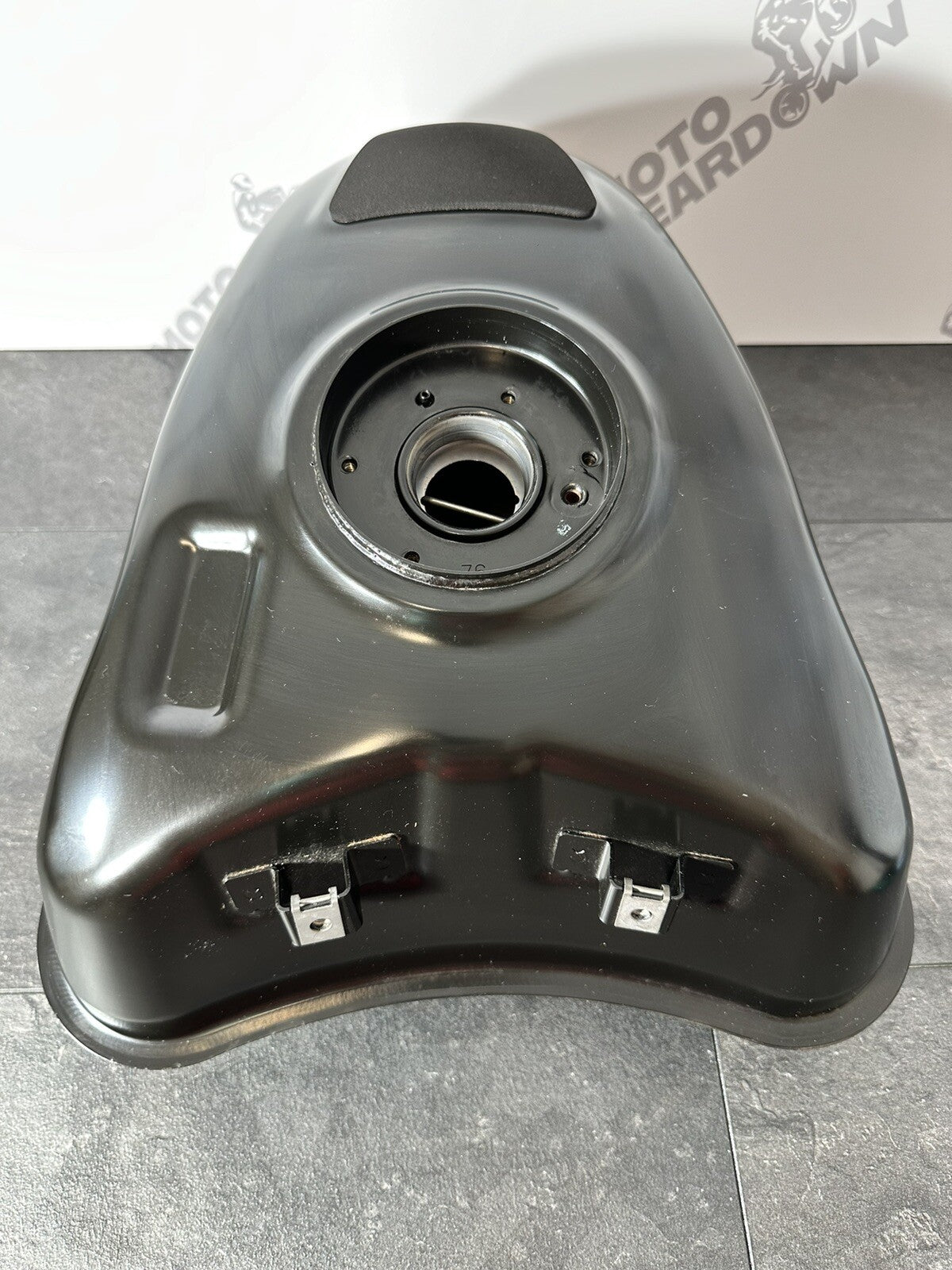 Triumph Trident 660 2022 Fuel Tank Petrol Tank 2962 Mile 2021-2024 OEM *UK ONLY*