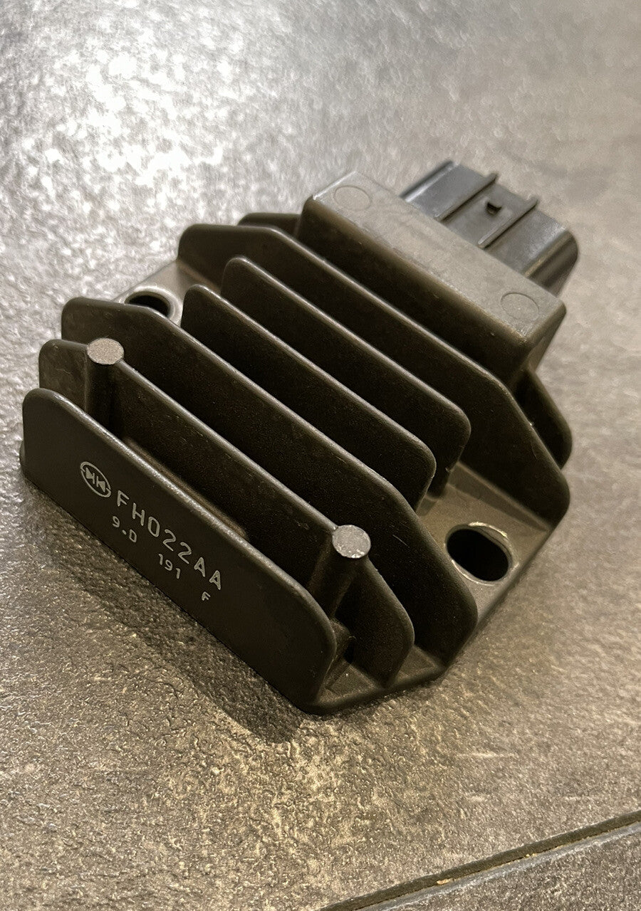KTM Superduke R 1290 2020-2022 Regulator Rectifier Voltage OEM 2021