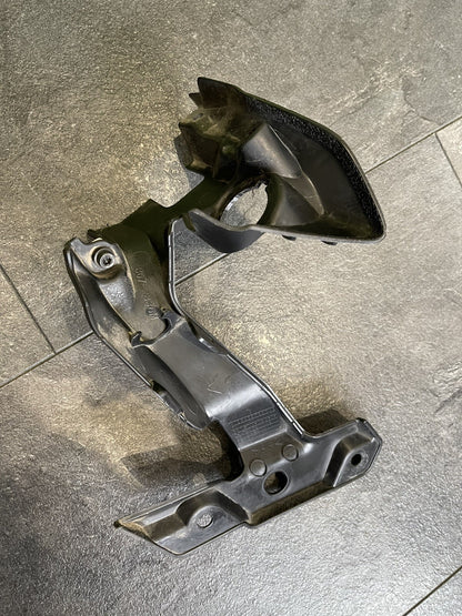 Yamaha MT10 SP 2019 Left Inner Fairing Panel Cover 10953 Miles 2017-2021 2CR