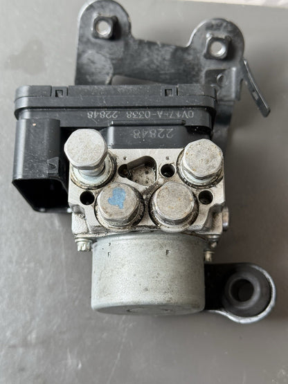Triumph Trident 660 ABS Pump Module Trident 660 ABS Pump 2021-2024 OEM
