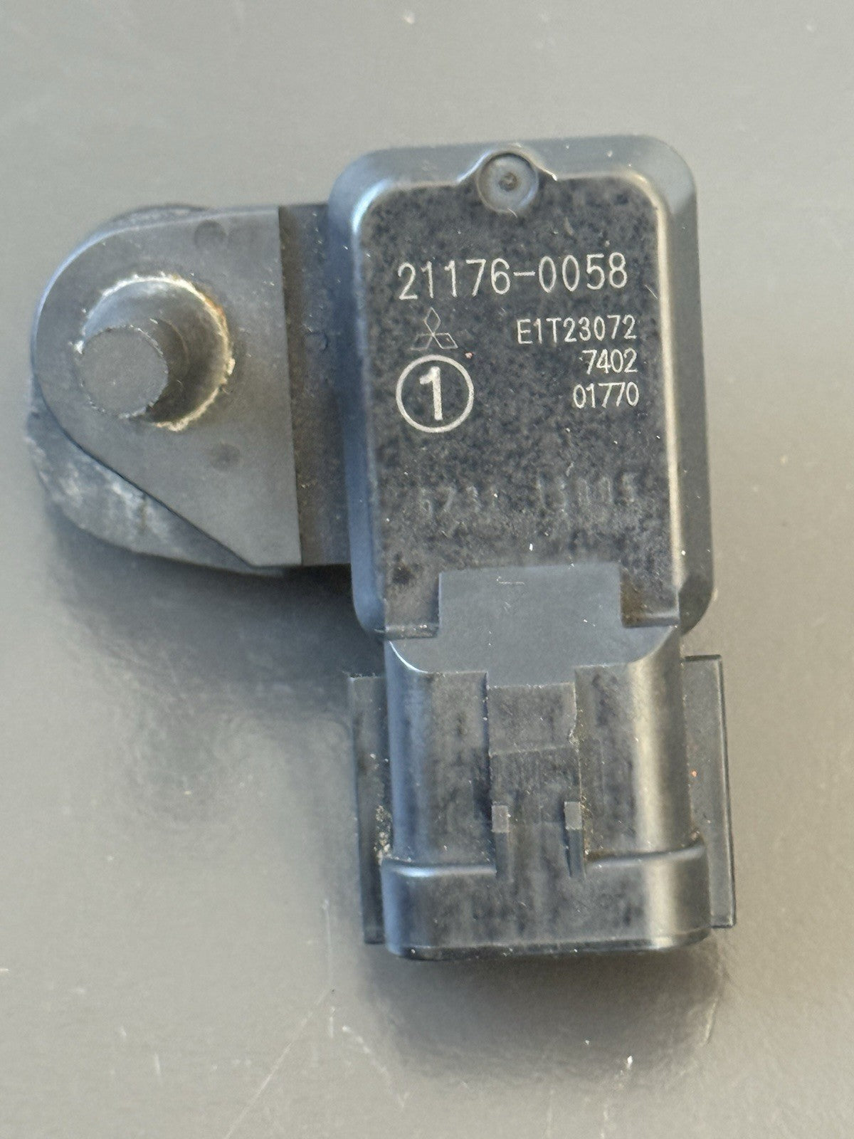 2efe3c49-f5cf-4057-8ba1-e7d285ac852b