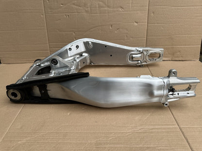 Yamaha MT-09 SP 2022 swing arm swinging arm MT09 SP Swing Arm MT09SP Swingarm