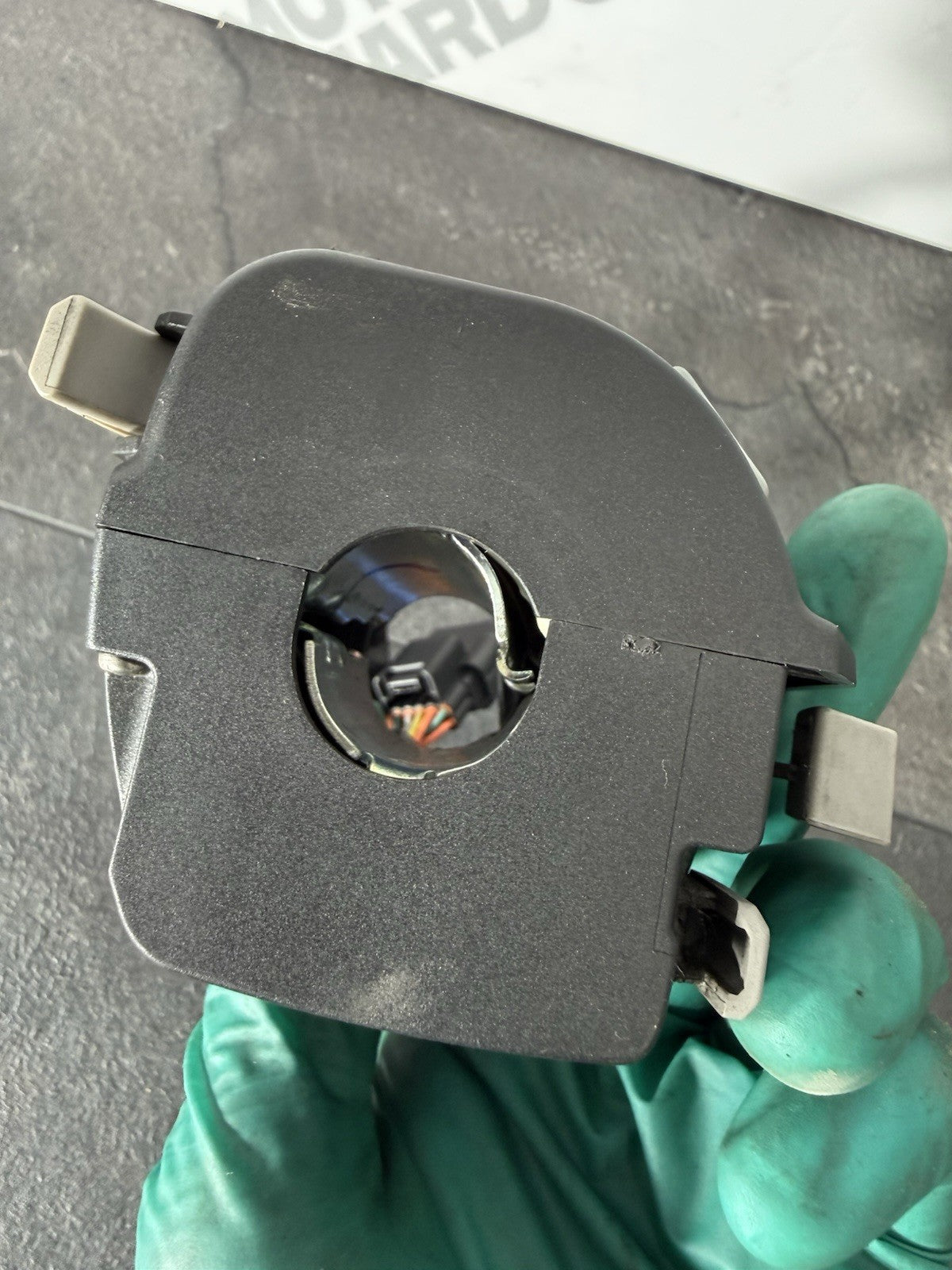 c475e11c-2ee9-4384-8816-837e48e0edb2