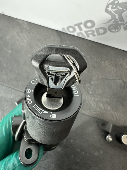 Triumph TIGER 900 GT PRO 2022 Lockset *READ DESCRIPTION* 6337 Mile 2020-2023 OEM