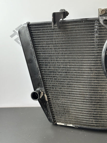 Suzuki GSXR 1000 Radiator Coolant Rad 2009-2016 Only 33,787 Miles OEM Radiator