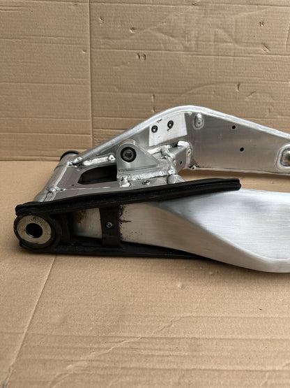 Yamaha MT-09 SP 2022 swing arm swinging arm MT09 SP Swing Arm MT09SP Swingarm
