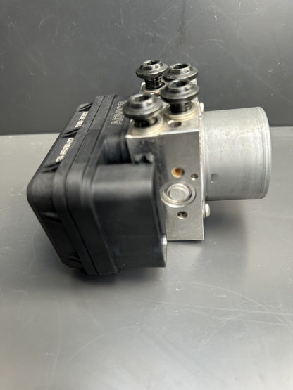 Yamaha Yzf R7 Yzf690 2022 - 2023 ABS Pump Yamaha R7 ABS pump OEM R7 ABS pump