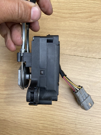 SUZUKI GSXR 600 750 Exhaust Actuator L1-L7 Exhaust Actuator 2011-2017 OEM