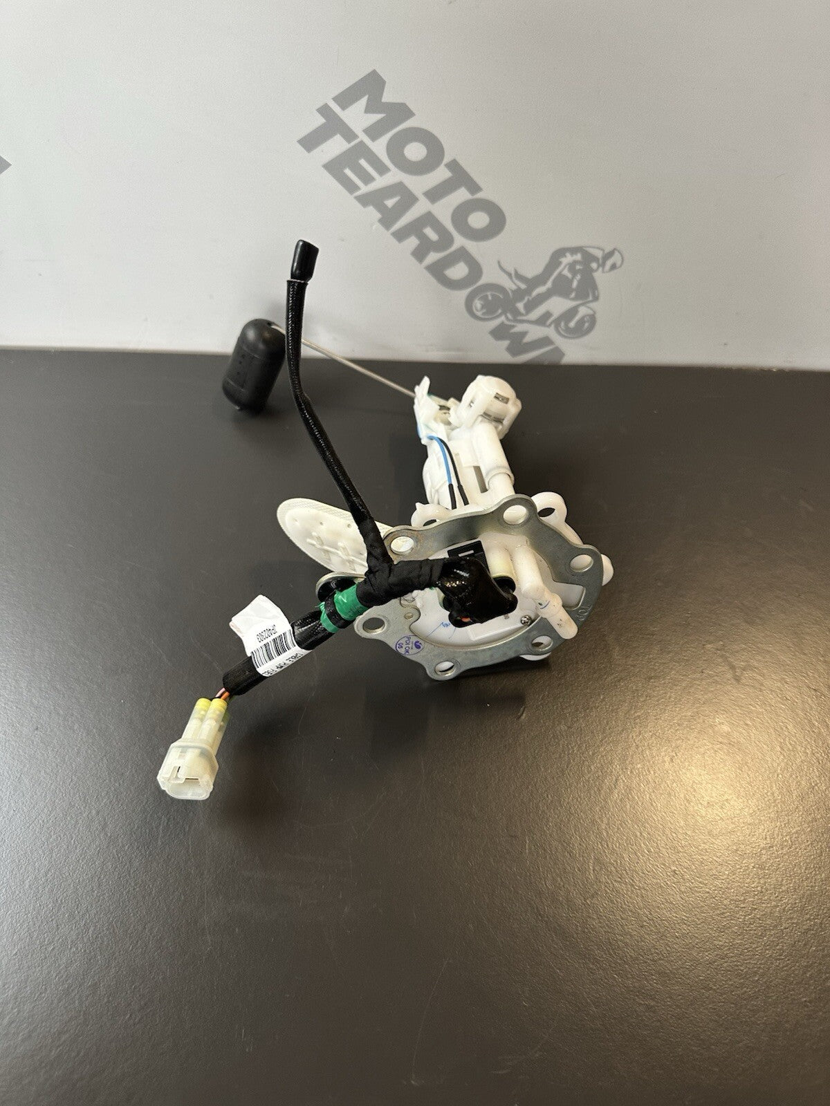 KTM 125 DUKE FUEL PUMP 2024 KTM 125 DUKE PETROL PUMP OEM 2024- Only 51 Miles