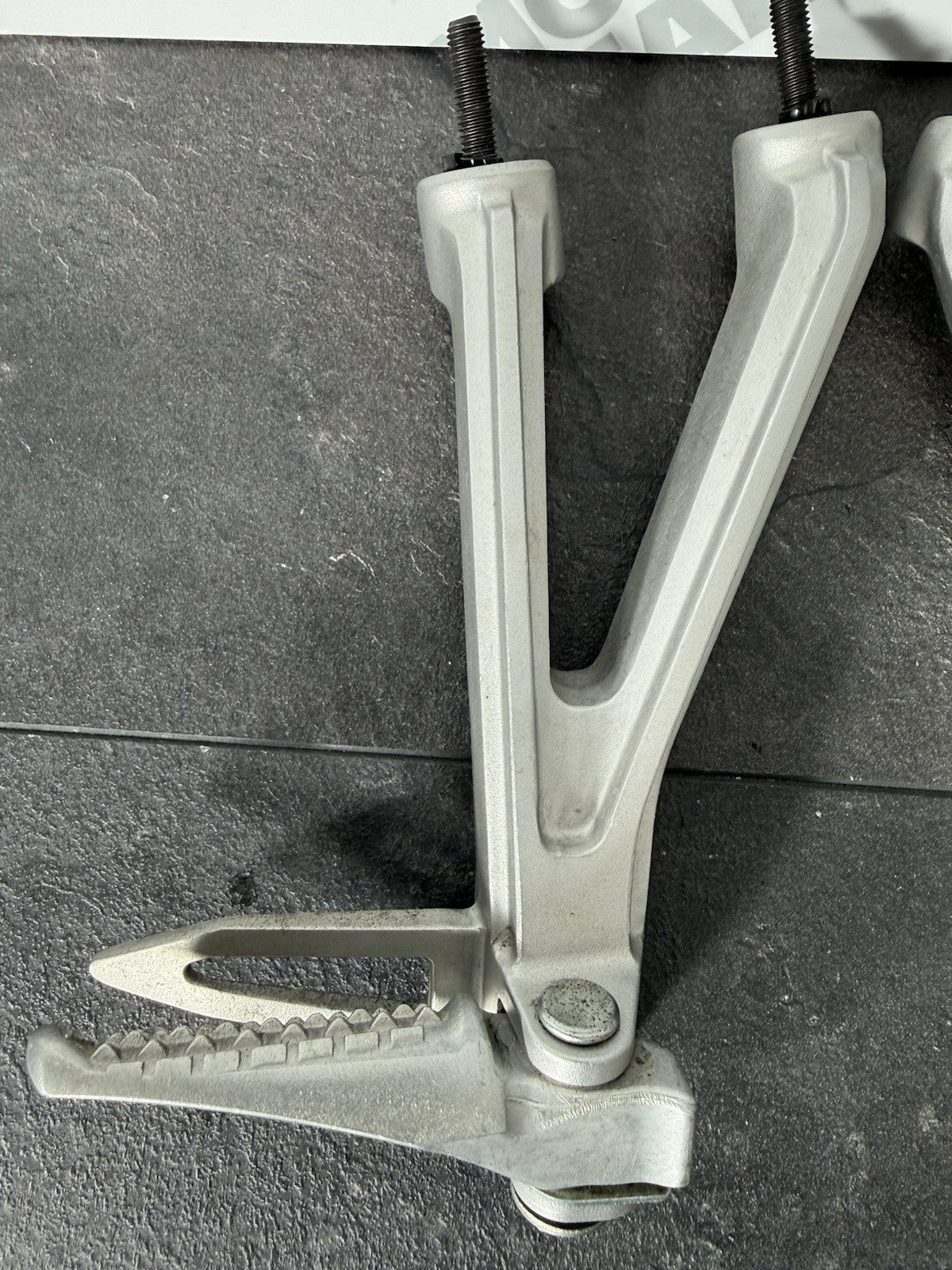 e8eec110-4b89-475e-badc-f517407c6d31