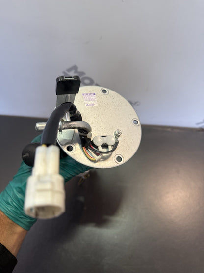 c83f7cc2-6056-4d8c-92da-25ce75a4f04e