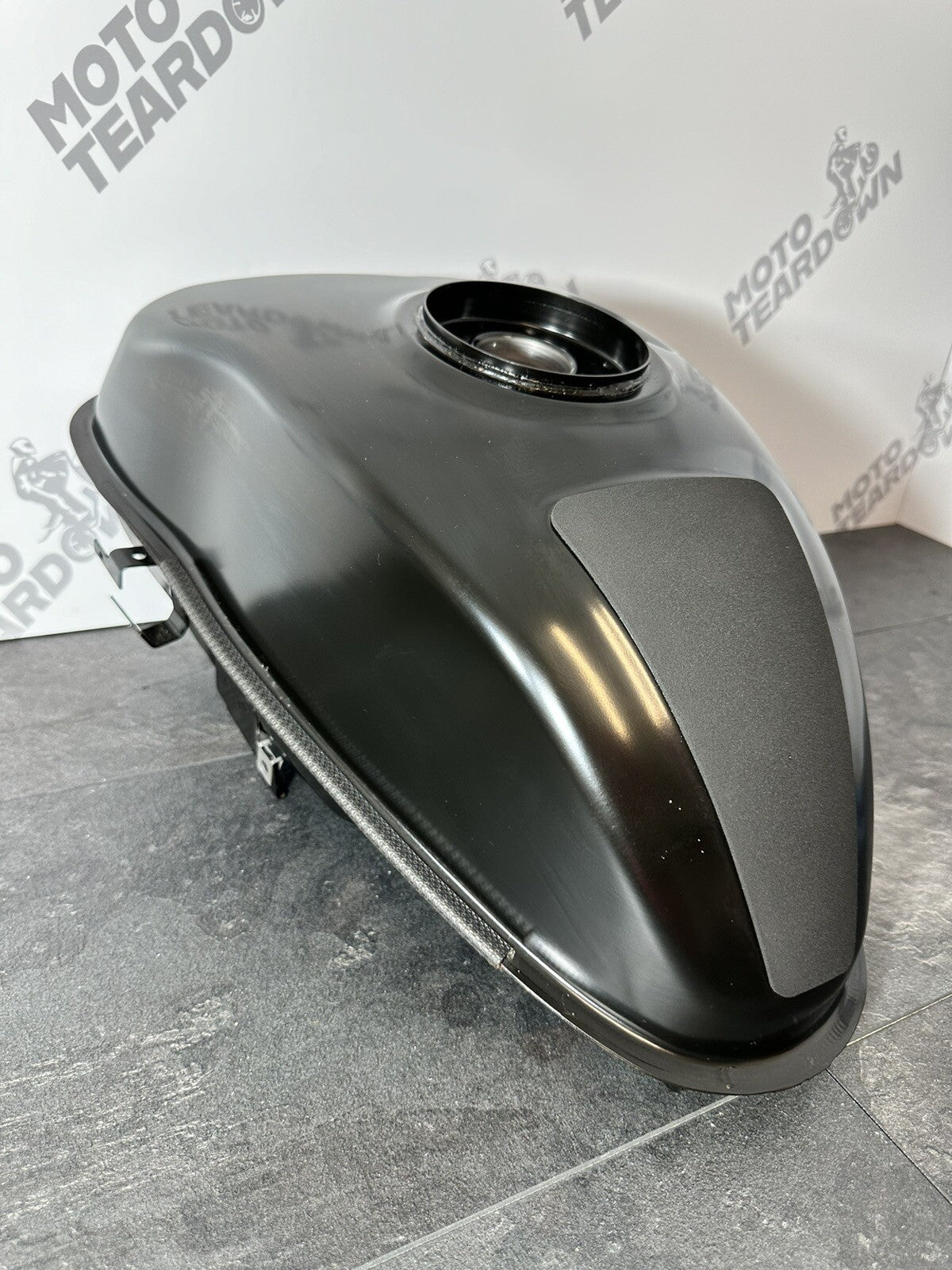 Triumph Trident 660 2022 Fuel Tank Petrol Tank 2962 Mile 2021-2024 OEM *UK ONLY*
