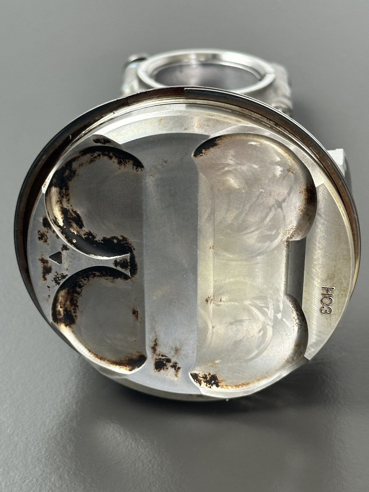 Triumph Speed Triple 1200 RR 2022 pistons READ DESCRIPTION 1200RR Engine Pistons